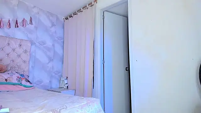 KatalinaMillan online show from 01/05/25, 01:35