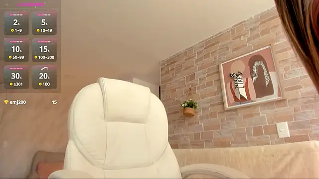 allysoonswwan17 online show from 12/15/24, 06:15