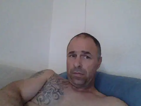 Snapshot of Nowy111 chatting on 05/11/26, 12:00 Nowy111 online show from 05/11/26, 12:00