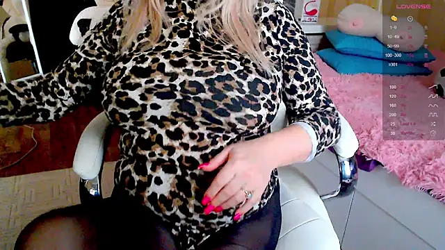 PamHardFuck online show from 02/22/25, 11:46