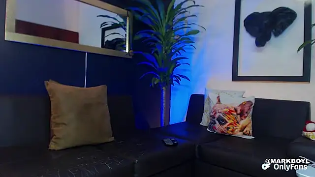 Snapshot of Markboyl chatting on 12/07/24, 01:29 Markboyl online show from 12/07/24, 01:29