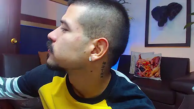 Snapshot of Markboyl chatting on 03/10/25, 12:15 Markboyl online show from 03/10/25, 12:15