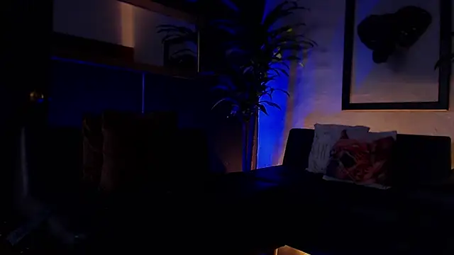 Snapshot of Markboyl chatting on 03/14/25, 03:36 Markboyl online show from 03/14/25, 03:36