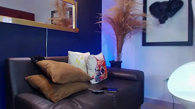 Snapshot of Markboyl chatting on 09/15/25, 03:23 Markboyl online show from 09/15/25, 03:23