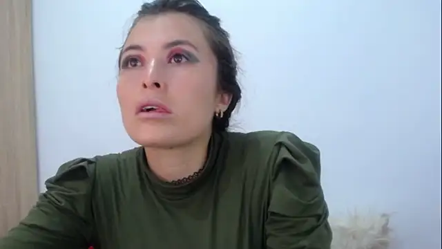 Alexandrasaenz online show from 03/06/25, 03:45