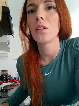 clara-francaise online show from 10/21/25, 01:01