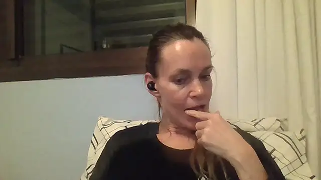 Annylove1 online show from 09/13/25, 12:21