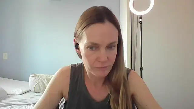 Annylove1 online show from 12/22/25, 03:53