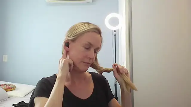 Annylove1 online show from 01/08/26, 04:31