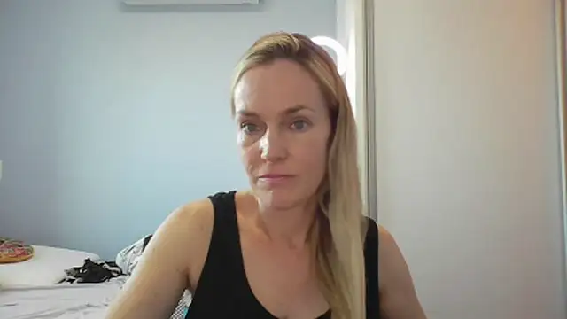 Annylove1 online show from 01/16/26, 10:52