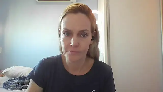 Snapshot of Annylove1 chatting on 05/07/26, 10:42 Annylove1 online show from 05/07/26, 10:42