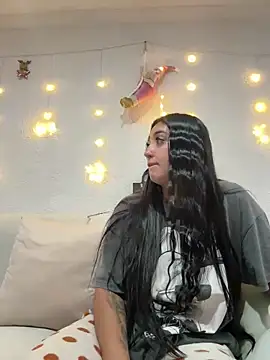 Hannahoff online show from 12/17/25, 10:27