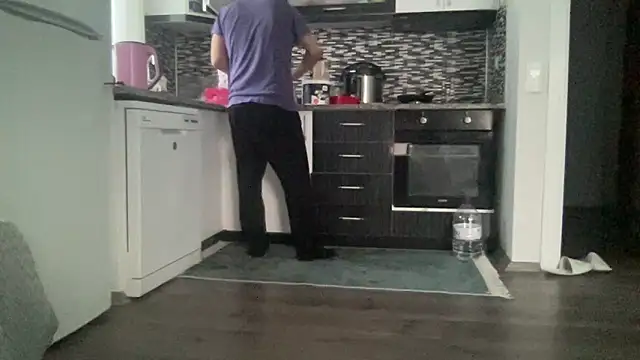 Snapshot of ALPHANDRE chatting on 03/05/25, 03:40 ALPHANDRE online show from 03/05/25, 03:40