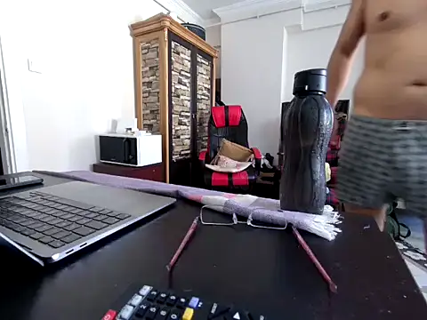 Snapshot of ALPHANDRE chatting on 09/22/25, 10:17 ALPHANDRE online show from 09/22/25, 10:17