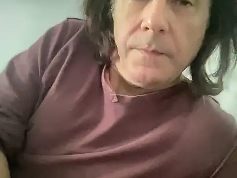 Snapshot of ALPHANDRE chatting on 10/13/25, 05:40 ALPHANDRE online show from 10/13/25, 05:40