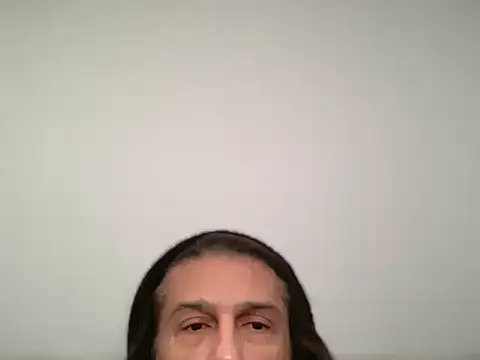 Snapshot of ALPHANDRE chatting on 11/19/25, 05:07 ALPHANDRE online show from 11/19/25, 05:07