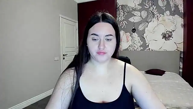 Roxie Bradley online show from 02/12/26, 06:52