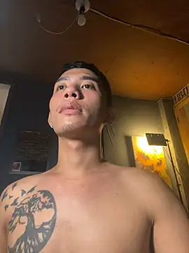 Snapshot of xlovercum chatting on 01/08/26, 09:28 xlovercum online show from 01/08/26, 09:28