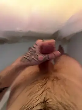 Snapshot of ThatTattooedGuy chatting on 01/13/26, 04:29 ThatTattooedGuy online show from 01/13/26, 04:29