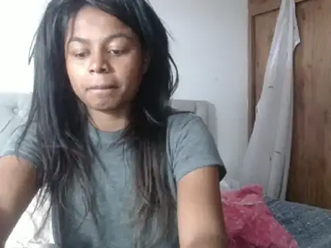 Snapshot of charlott7 chatting on 01/15/25, 10:35 charlott7 online show from 01/15/25, 10:35