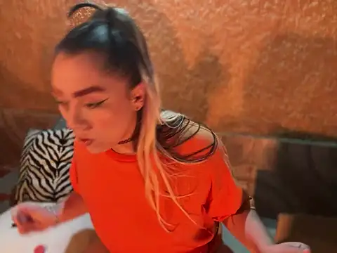 Snapshot of Im_sophiie chatting on 12/09/24, 06:12 Im sophiie online show from 12/09/24, 06:12