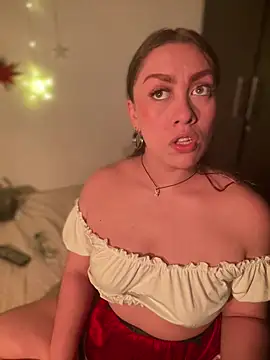 Snapshot of Im_sophiie chatting on 12/24/24, 08:44 Im sophiie online show from 12/24/24, 08:44