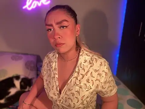 Snapshot of Im_sophiie chatting on 01/11/25, 05:41 Im sophiie online show from 01/11/25, 05:41