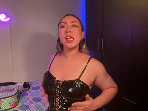 Snapshot of Im_sophiie chatting on 01/19/25, 09:01 Im sophiie online show from 01/19/25, 09:01