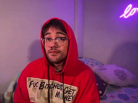 Snapshot of Im_sophiie chatting on 01/21/25, 08:52 Im sophiie online show from 01/21/25, 08:52