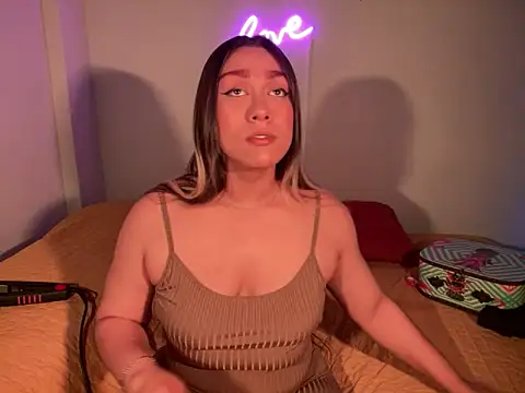 Snapshot of Im_sophiie chatting on 01/31/25, 05:51 Im sophiie online show from 01/31/25, 05:51