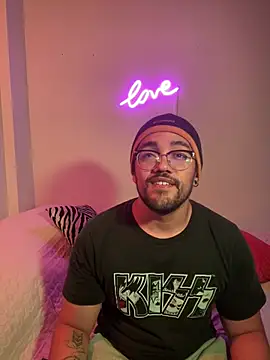 Snapshot of Im_sophiie chatting on 02/21/25, 06:07 Im sophiie online show from 02/21/25, 06:07