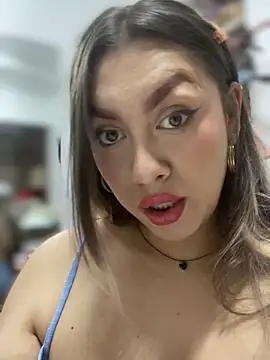 Snapshot of Im_sophiie chatting on 03/16/25, 06:20 Im sophiie online show from 03/16/25, 06:20