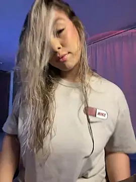 Snapshot of Im_sophiie chatting on 09/26/25, 06:39 Im sophiie online show from 09/26/25, 06:39