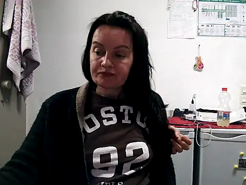 Snapshot of LoveNBloom chatting on 03/15/26, 07:09 LoveNBloom online show from 03/15/26, 07:09