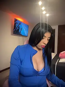 Miaparkerss  online show from 11/07/25, 11:27