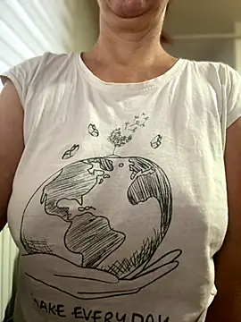 sweetmystery1 online show from 11/04/25, 06:12