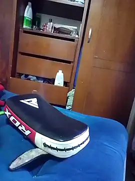 Snapshot of angellsexx20 chatting on 10/05/25, 03:38 angellsexx20 online show from 10/05/25, 03:38