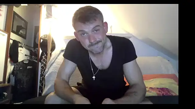 Cambitchboy online show from 04/06/26, 01:03