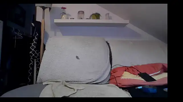 Cambitchboy online show from 04/18/26, 06:23