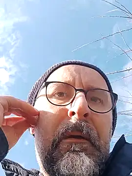 BuckWessle online show from 02/20/25, 01:19