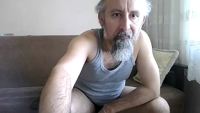 Snapshot of BuckWessle chatting on 05/25/26, 11:05 BuckWessle online show from 05/25/26, 11:05
