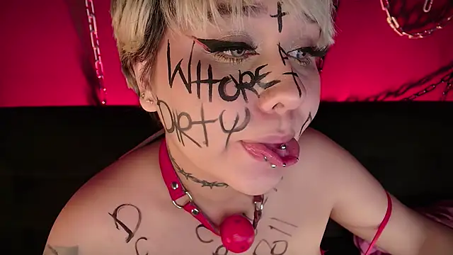 Snapshot of Laura_takint chatting on 12/27/24, 10:16 Laura takint online show from 12/27/24, 10:16