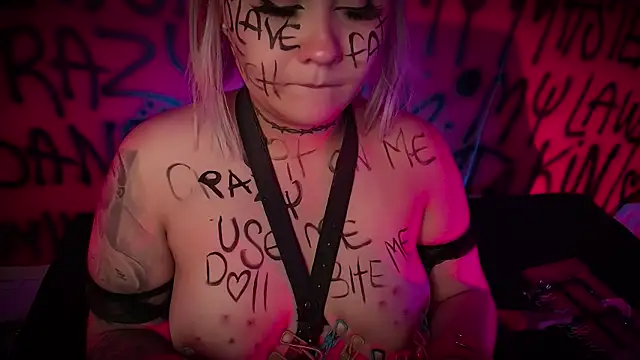 Snapshot of Laura_takint chatting on 02/07/25, 07:06 Laura takint online show from 02/07/25, 07:06