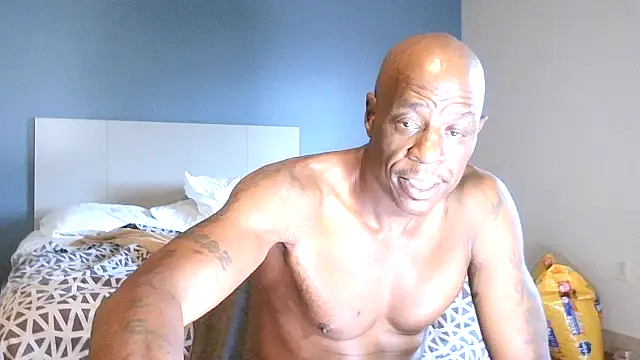 Snapshot of bobbiebone1@xh chatting on 05/18/26, 07:52 bobbiebone1xh online show from 05/18/26, 07:52