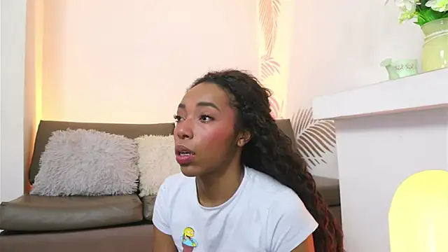 Valeriestyle online show from 04/21/26, 03:57