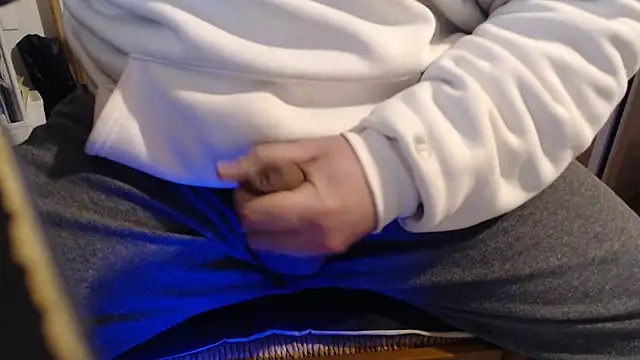 Snapshot of italian_mach chatting on 02/13/26, 06:31 italian mach online show from 02/13/26, 06:31