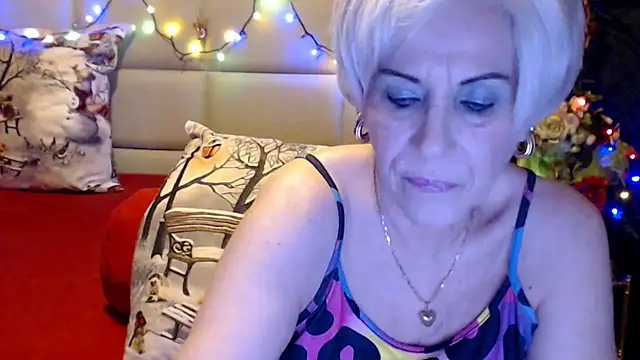 Snapshot of HappyWomanOn chatting on 01/06/25, 07:13 HappyWomanOn online show from 01/06/25, 07:13