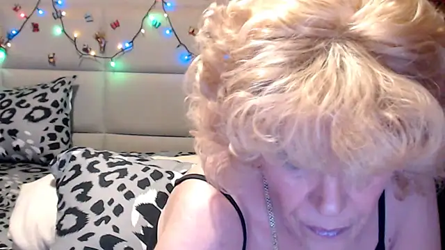 HappyWomanOn online show from 04/20/26, 08:39