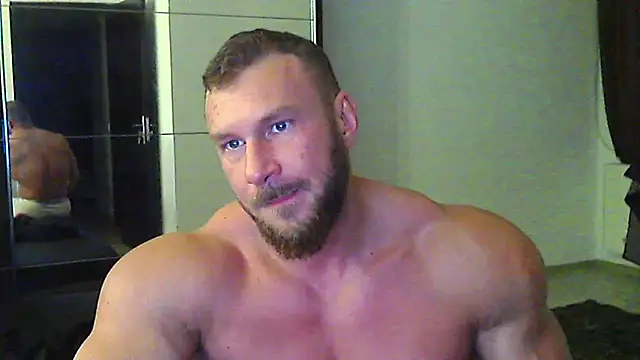 Snapshot of muscularkevin chatting on 05/22/26, 03:35 muscularkevin online show from 05/22/26, 03:35
