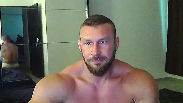 Snapshot of muscularkevin chatting on 06/18/26, 01:26 muscularkevin online show from 06/18/26, 01:26